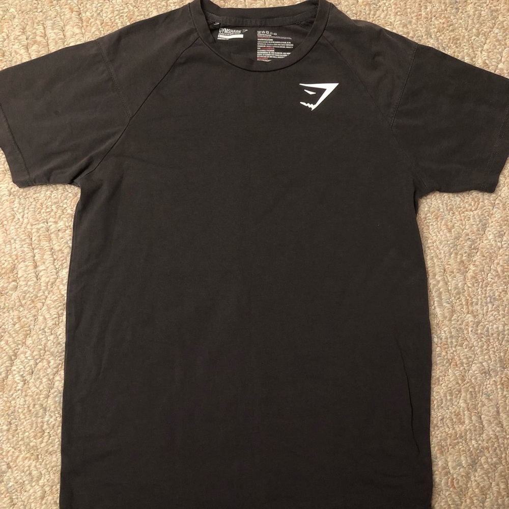 Gymshark Form V2 Raised Rubber Logo Shirt